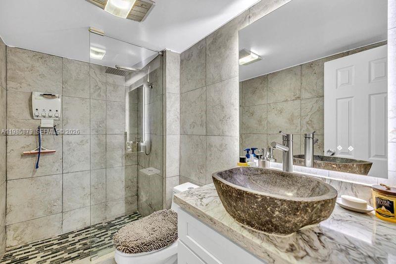 ARLEN HOUSE EAST CONDO - Residential