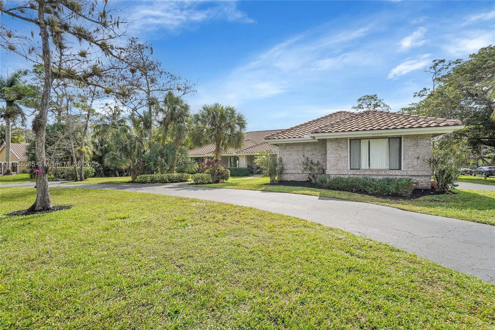 8180 NW 51st Pl