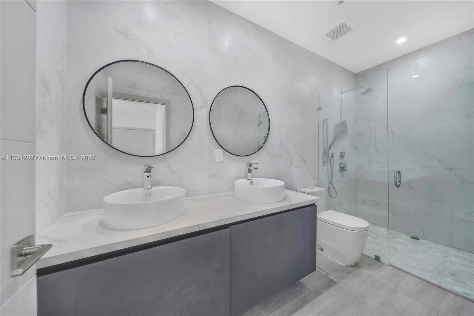 PENT HOMESTEAD - Residential Lease