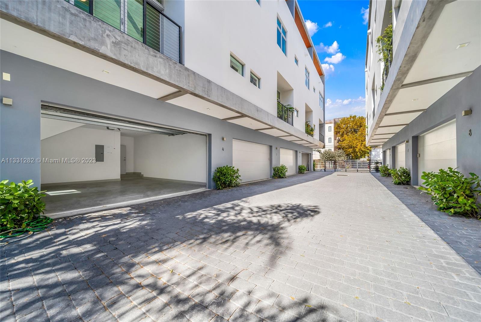 PENT HOMESTEAD - Residential Lease