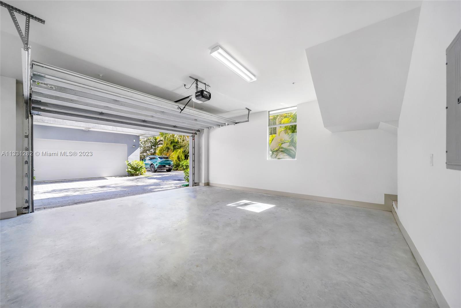 PENT HOMESTEAD - Residential Lease