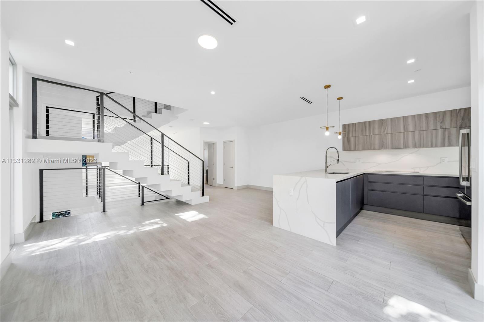 PENT HOMESTEAD - Residential Lease