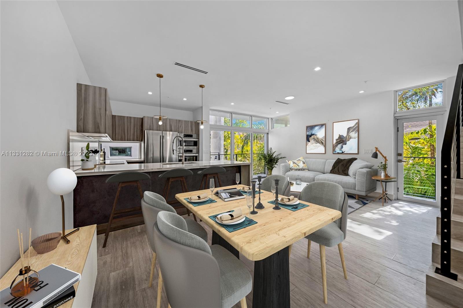 PENT HOMESTEAD - Residential Lease