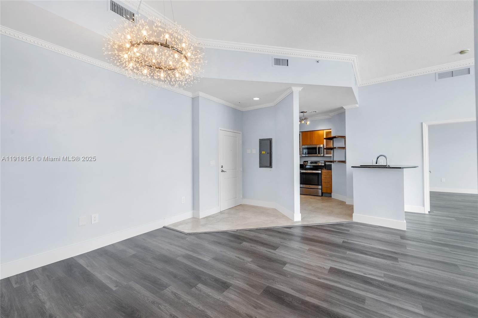 360 CONDO A - Residential Lease