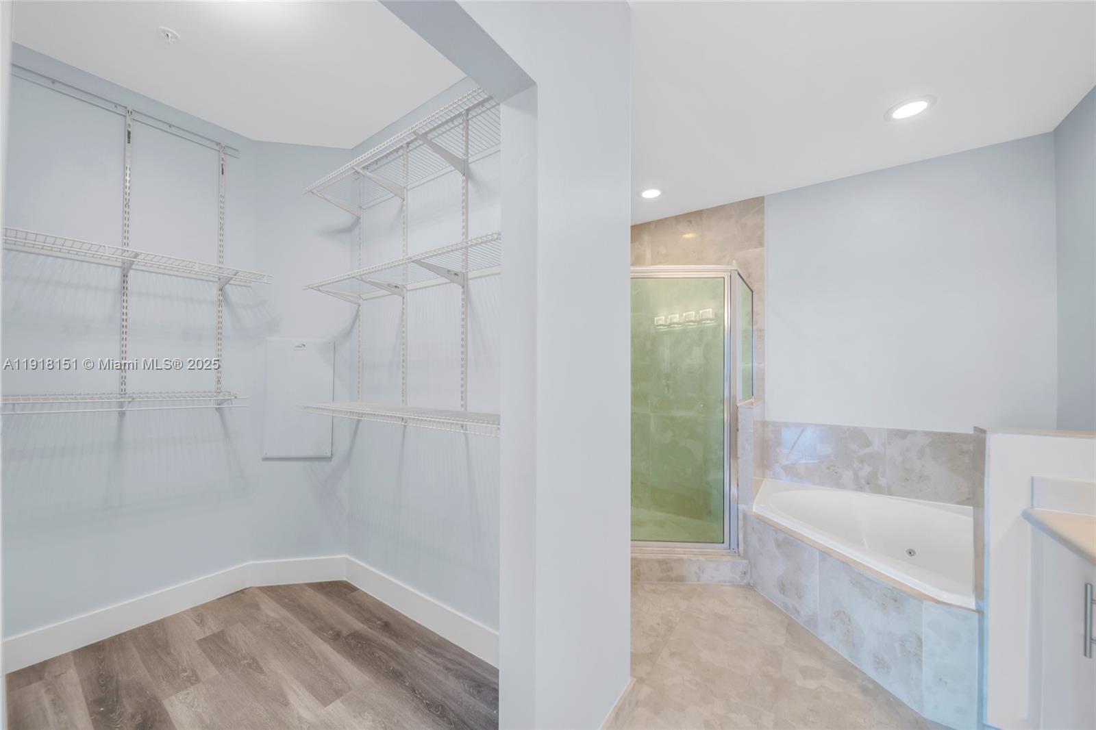 360 CONDO A - Residential Lease