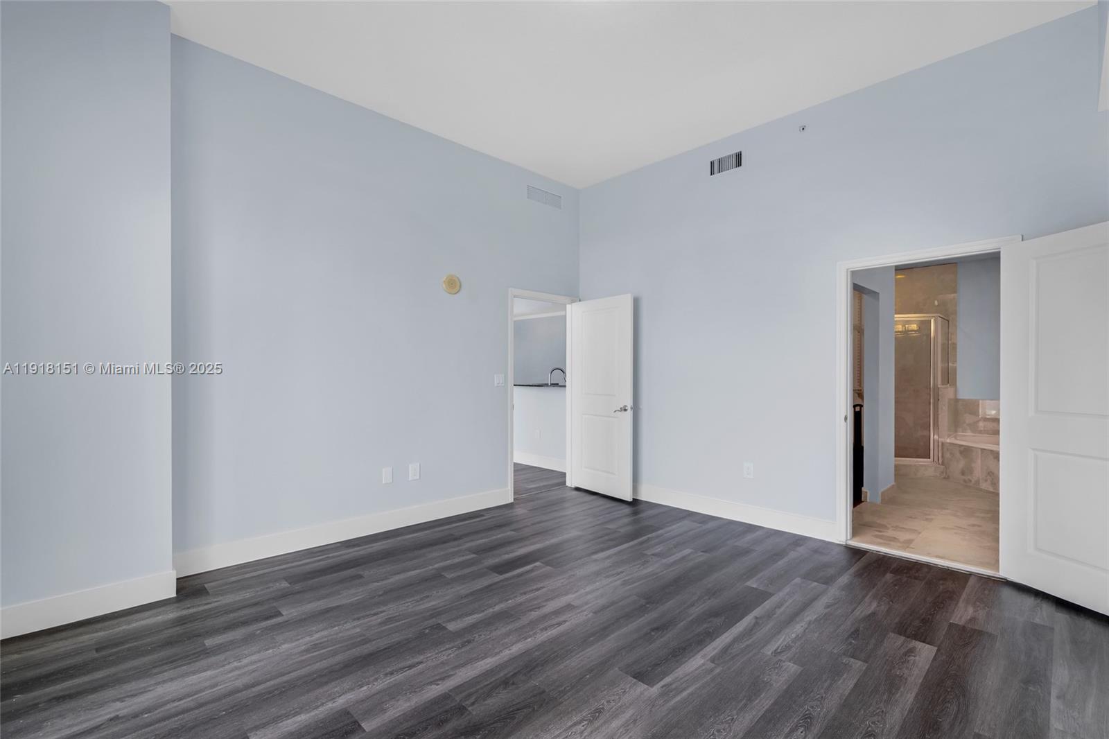 360 CONDO A - Residential Lease