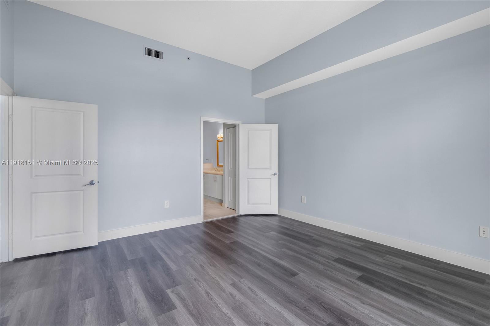 360 CONDO A - Residential Lease