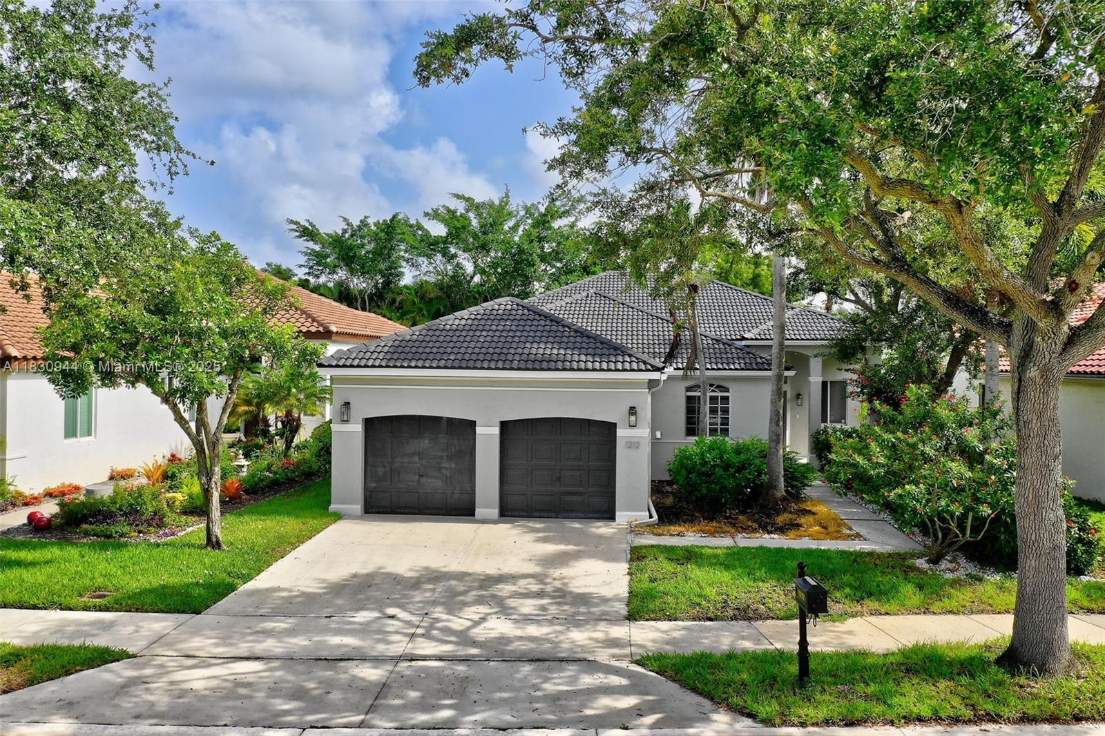 1212 Camellia Ln
