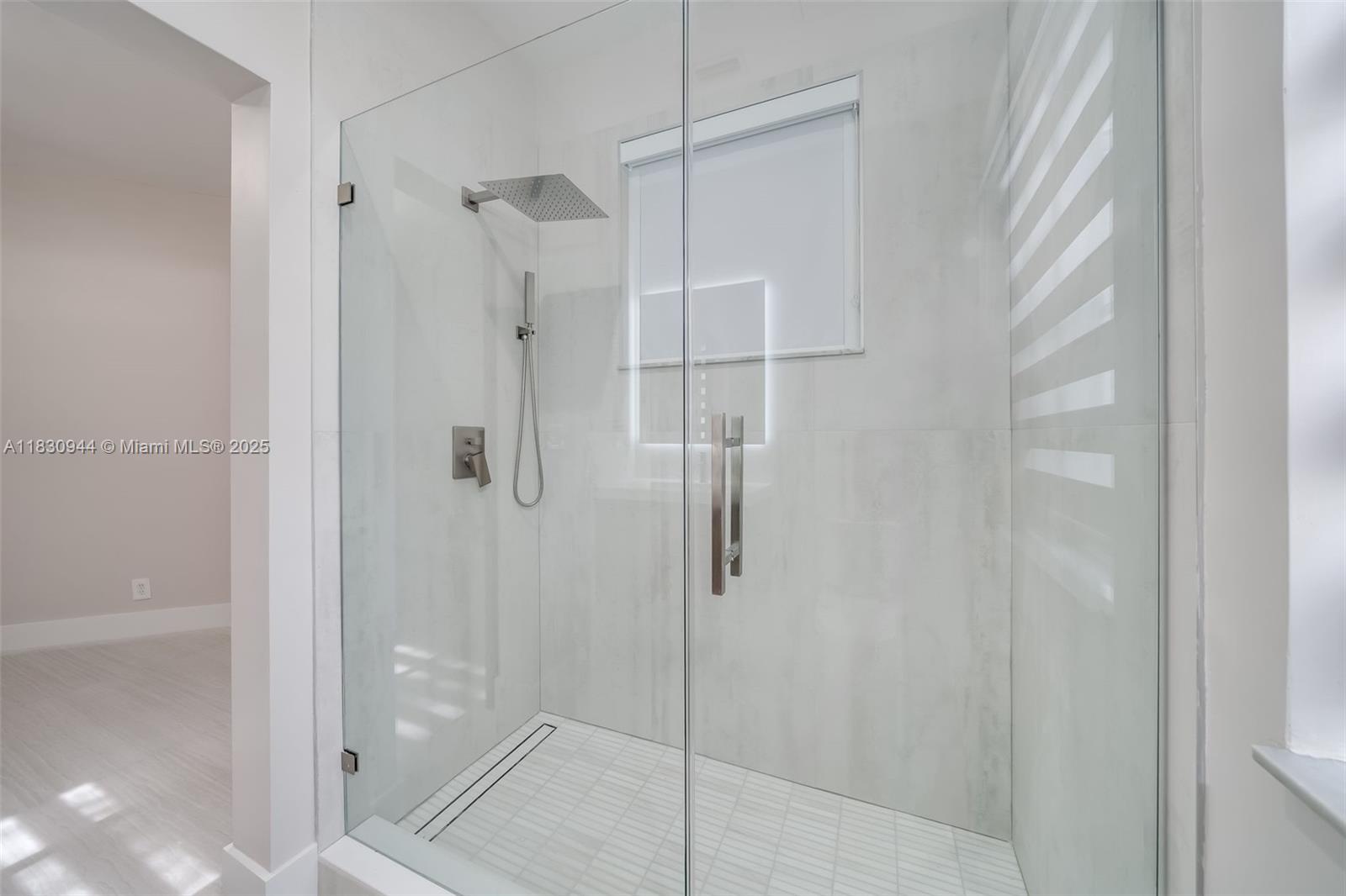 SECTOR 6 EAST - Residential