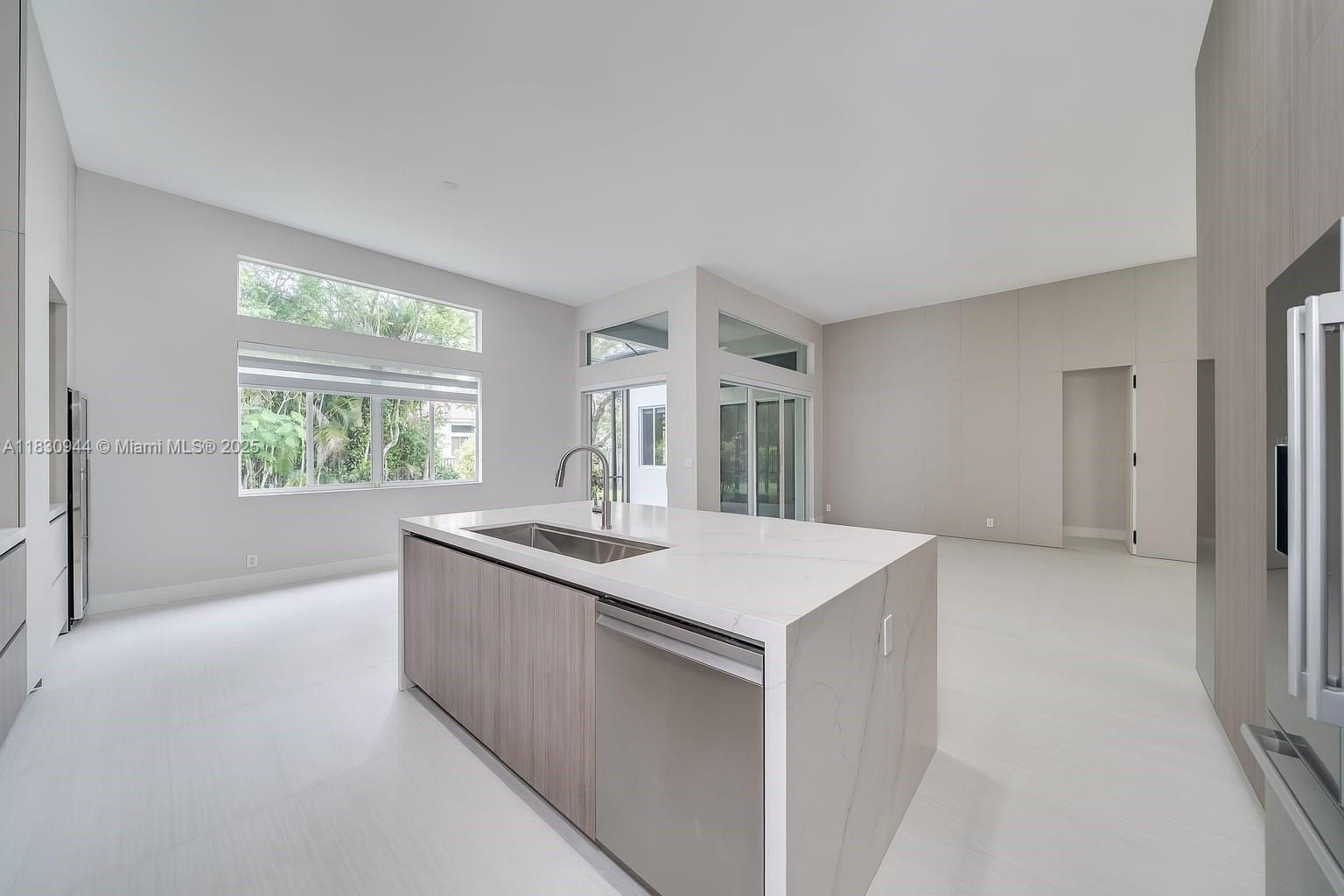 SECTOR 6 EAST - Residential