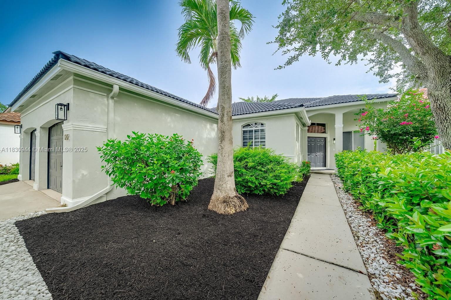 1212 Camellia Ln