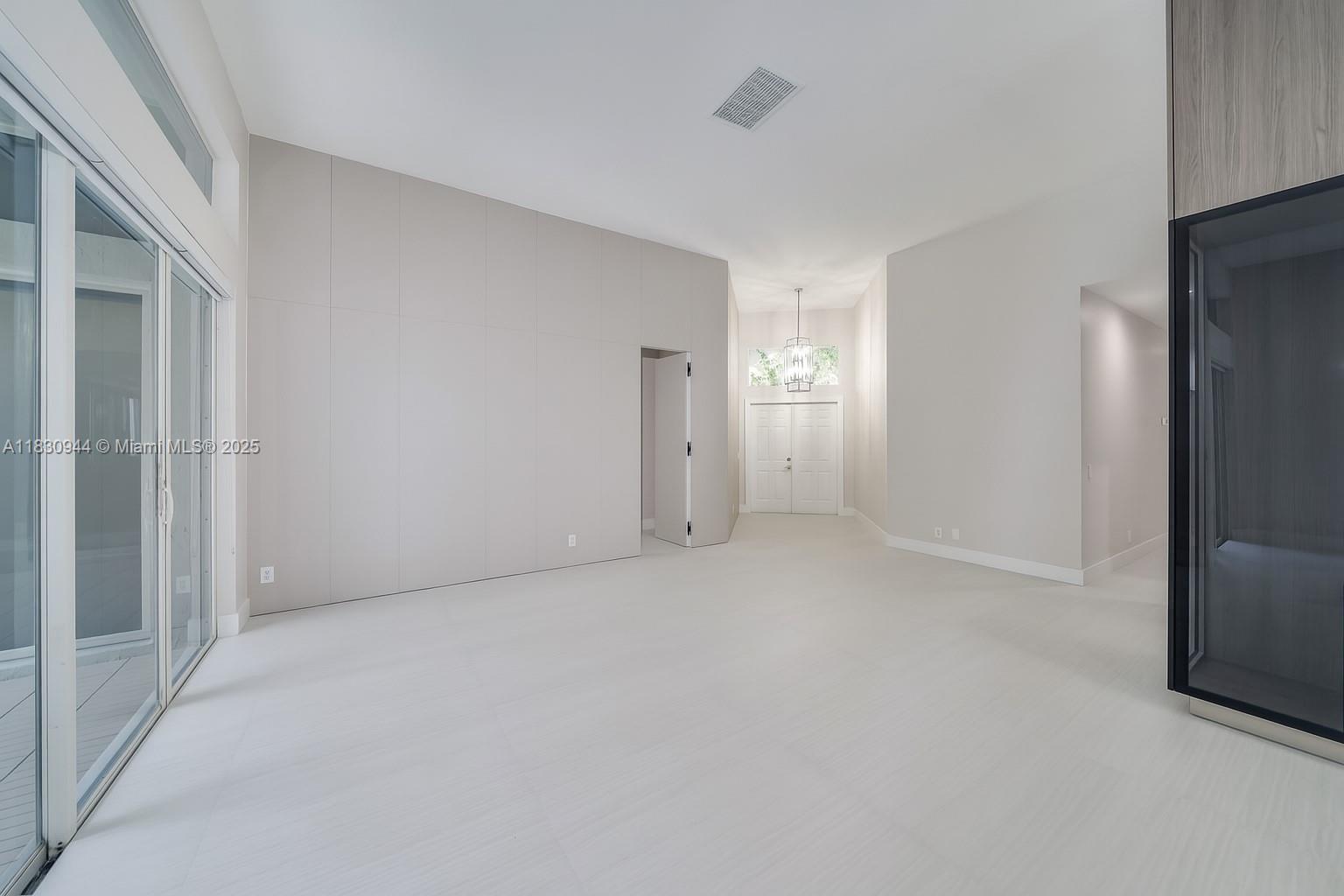 SECTOR 6 EAST - Residential