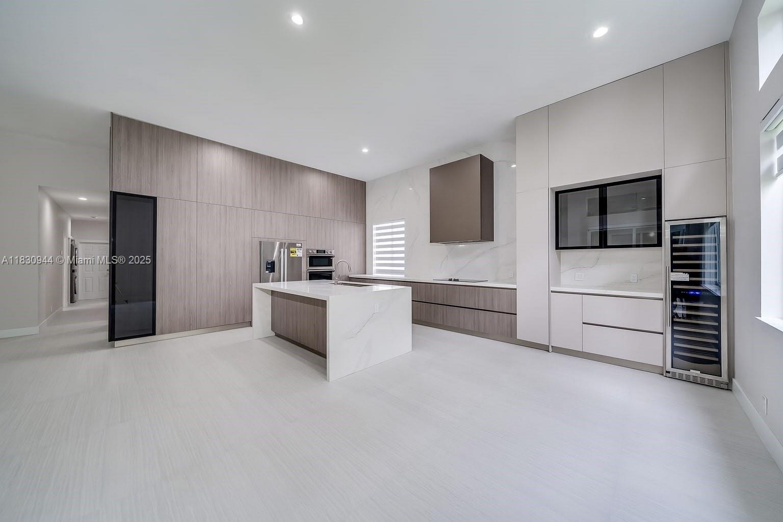 SECTOR 6 EAST - Residential