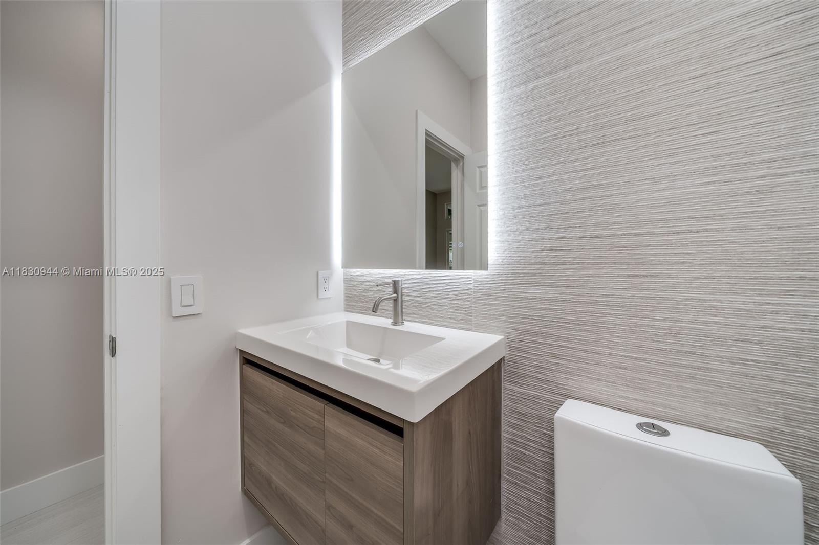 SECTOR 6 EAST - Residential