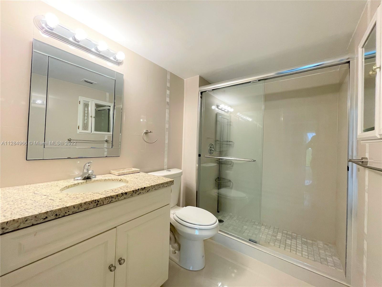 Photo 12 of 25 of 2924 Collins Ave 403 condo
