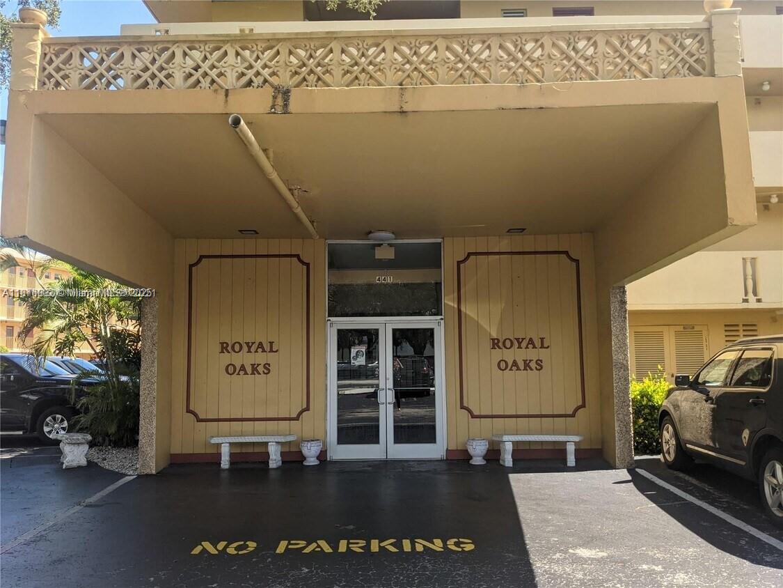 ROYAL OAKS CONDO - Residential