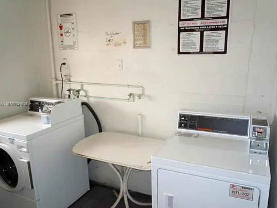 ROYAL OAKS CONDO - Residential