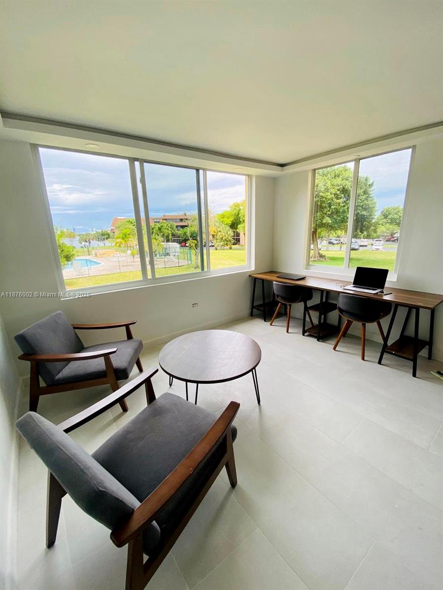 ROYAL OAKS CONDO - Residential