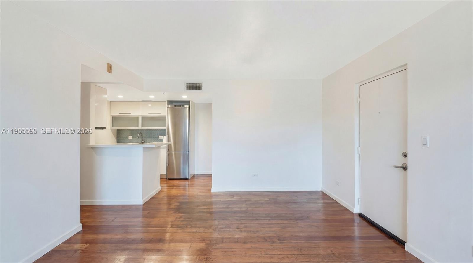 THE AMBASSADORS CONDO - Residential