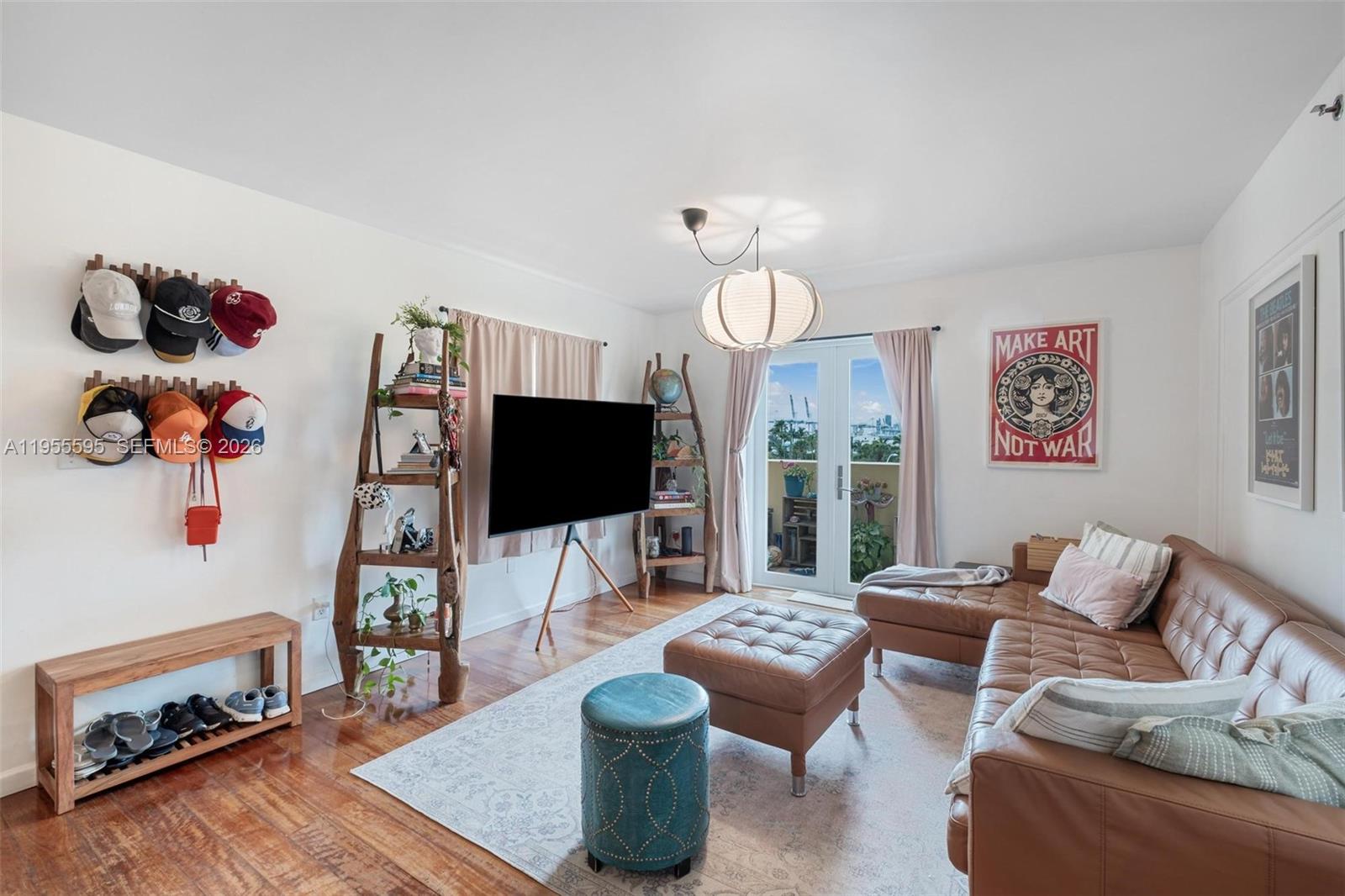 227 Michigan Ave 405