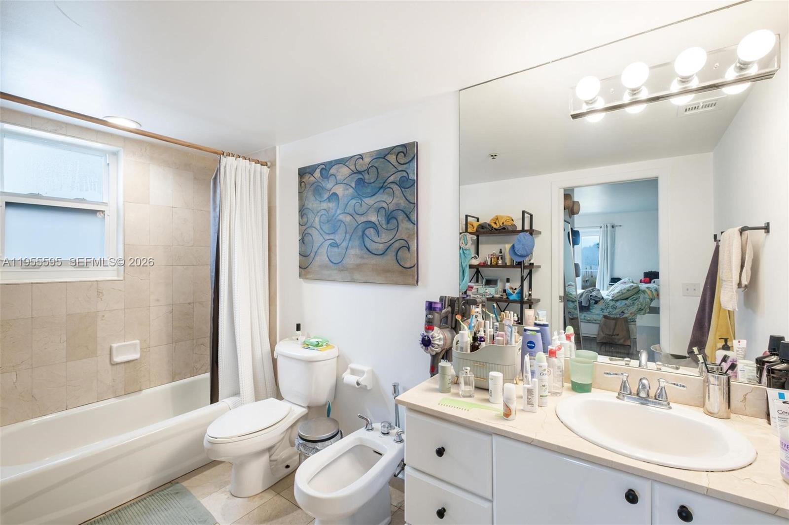 THE AMBASSADORS CONDO - Residential