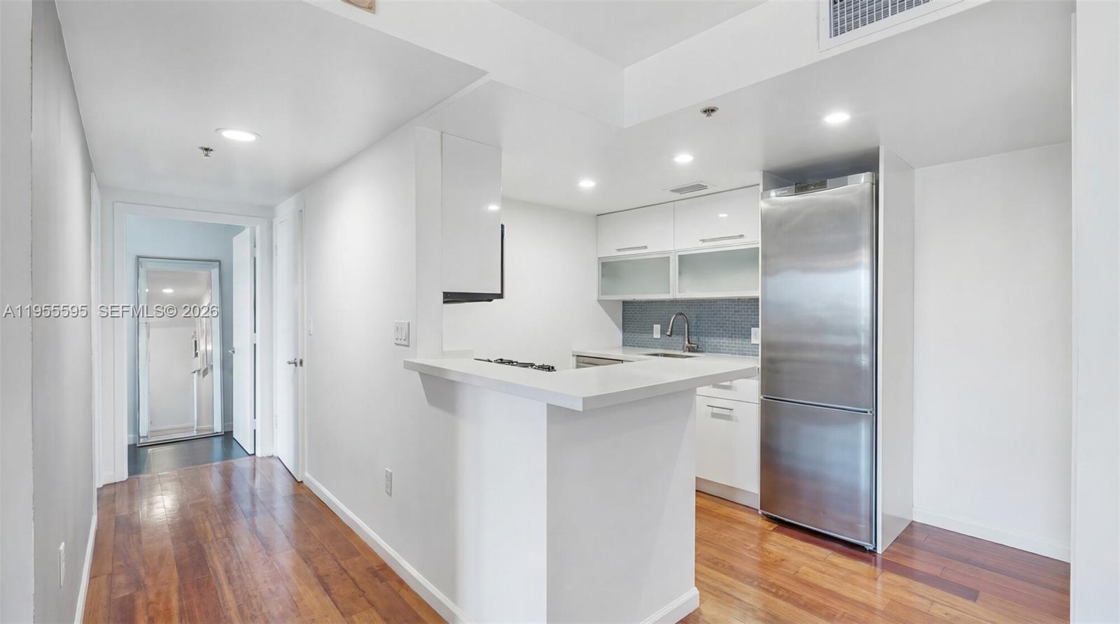 THE AMBASSADORS CONDO - Residential