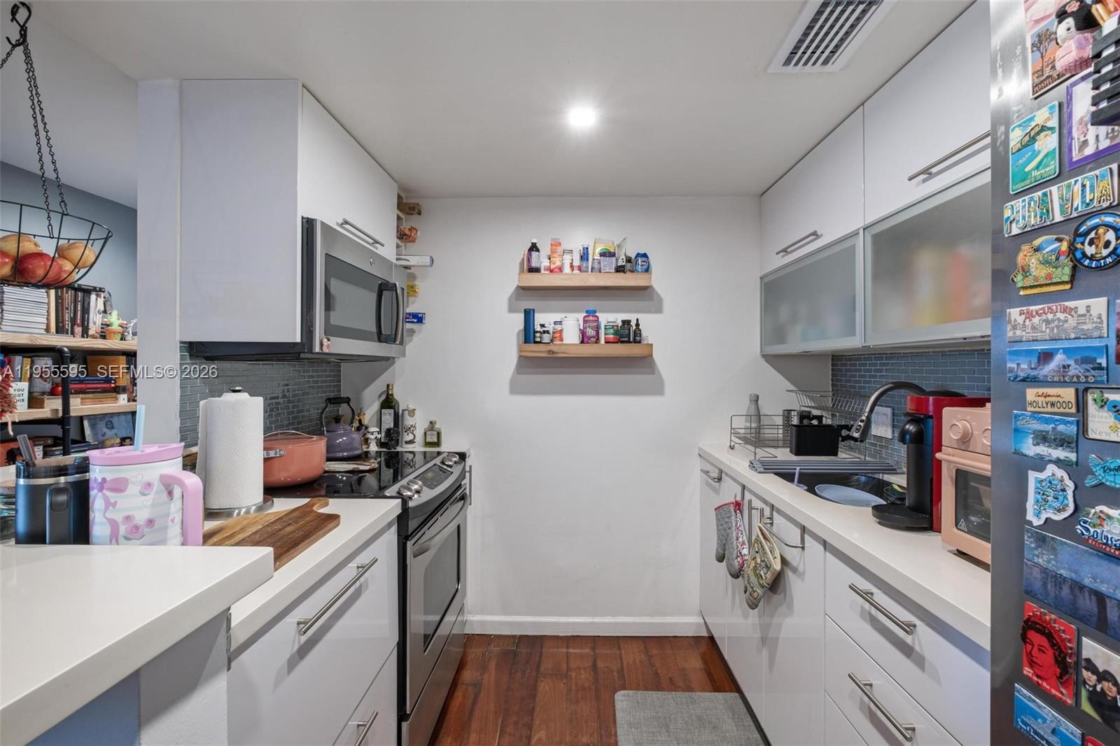 THE AMBASSADORS CONDO - Residential