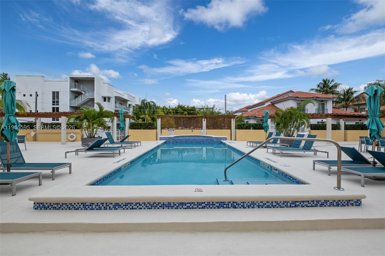 THE AMBASSADORS CONDO - Residential