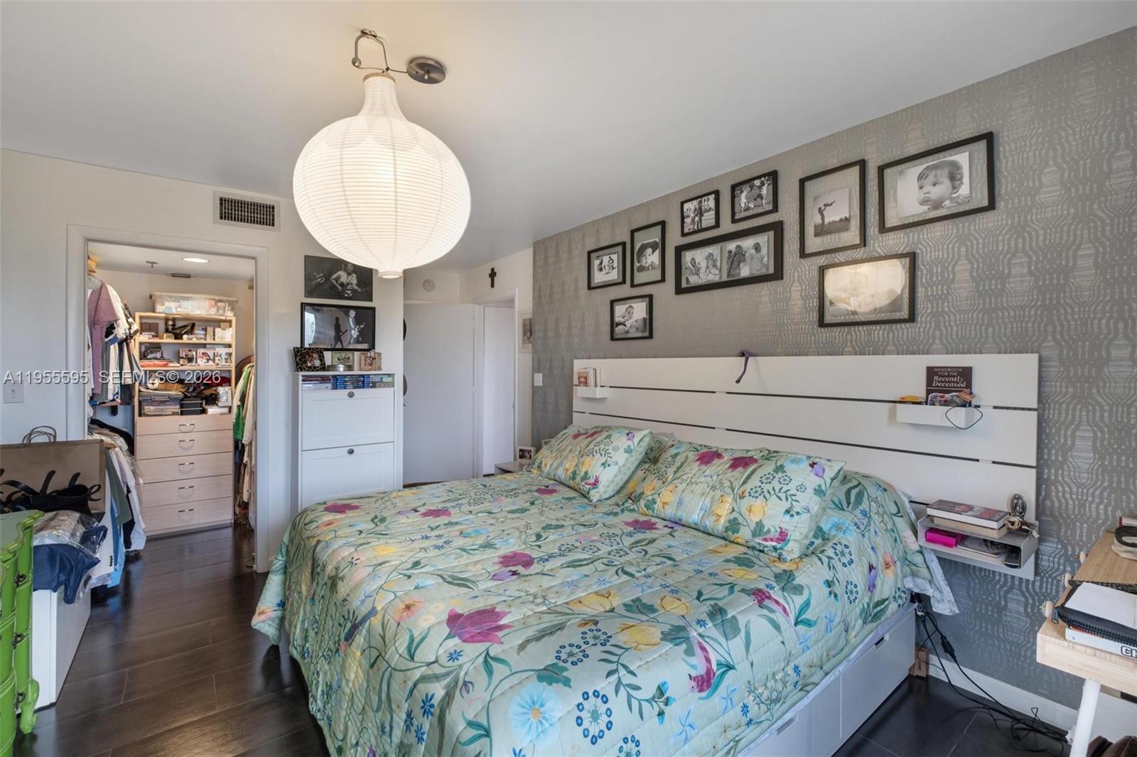 THE AMBASSADORS CONDO - Residential