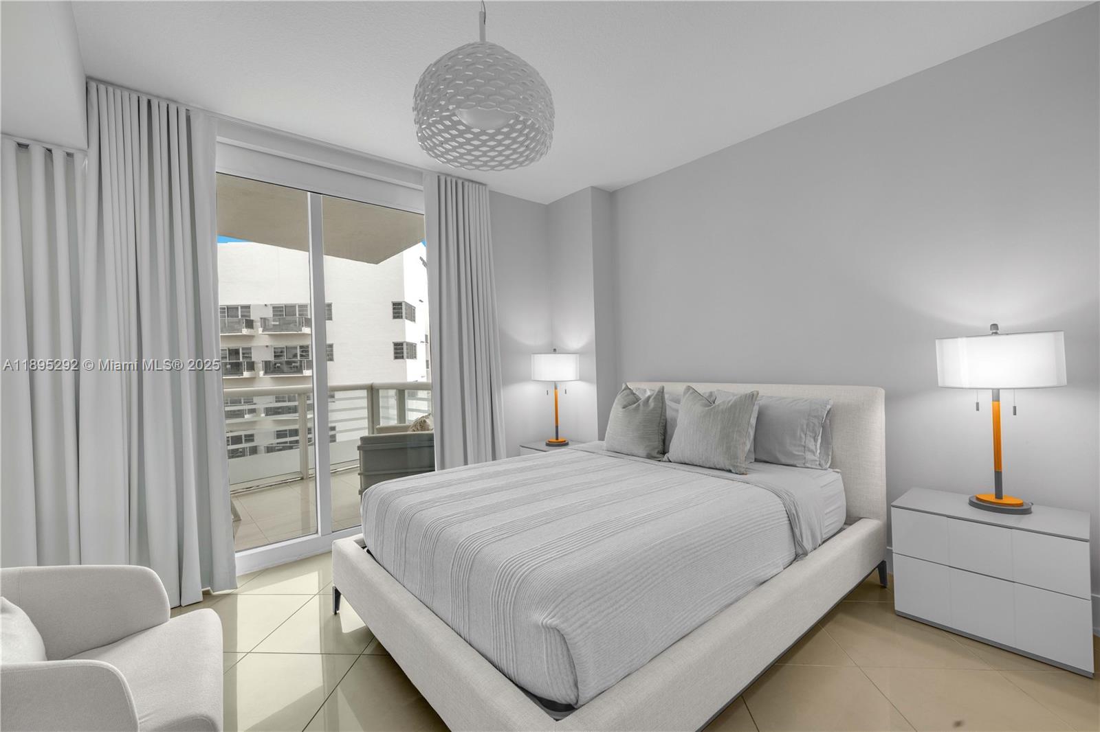MOSAIC ON MIAMI BEACH CON - Residential Lease