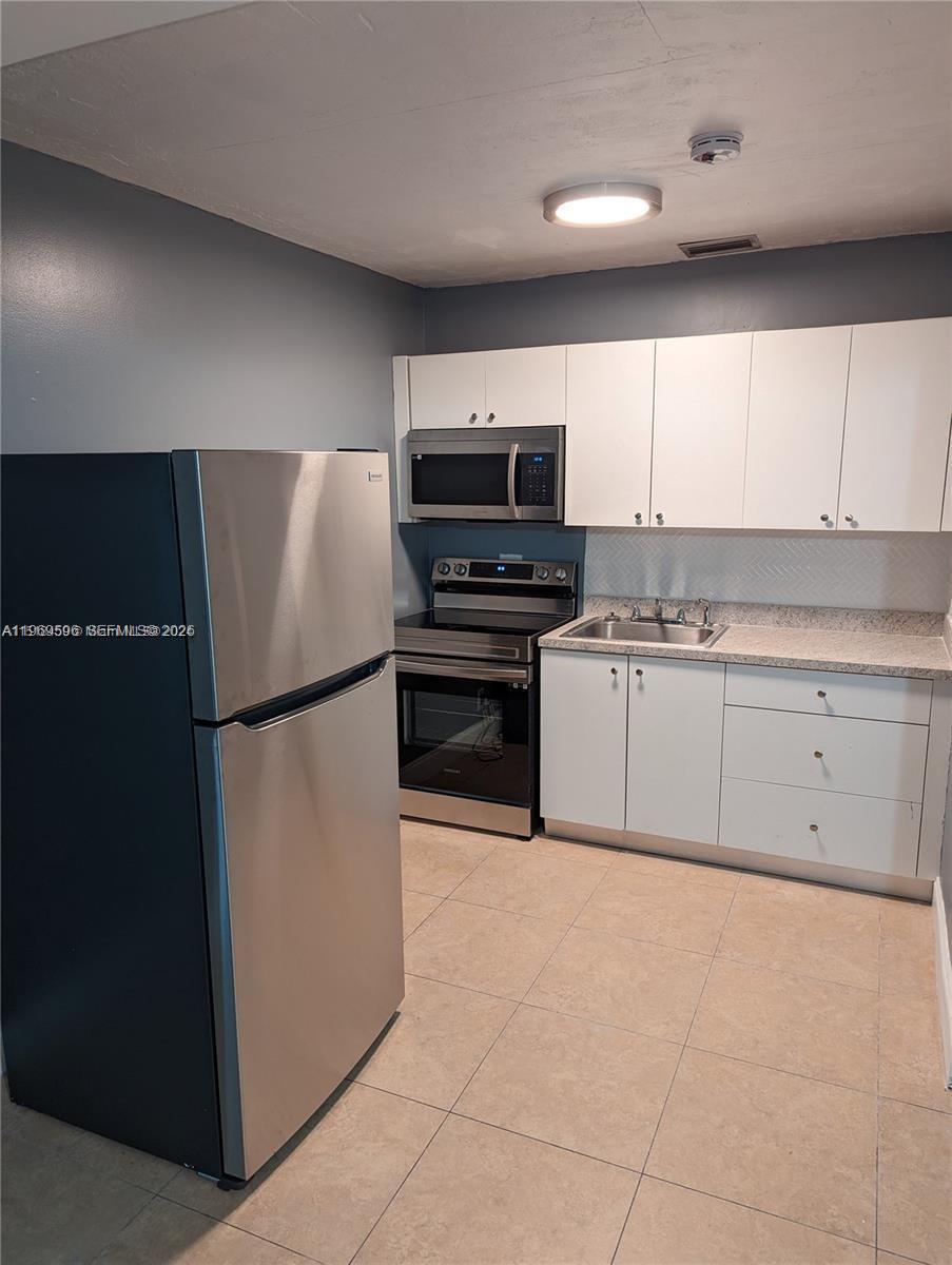 SUNRISE GOLF VILLAGE FIRS - Residential Lease