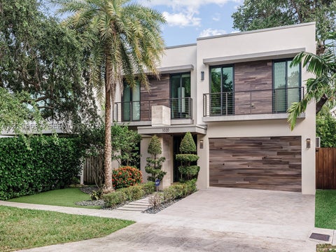 Photo of 1020 SE 5th Ct, Fort Lauderdale, FL 33301 (MLS # A12106637)