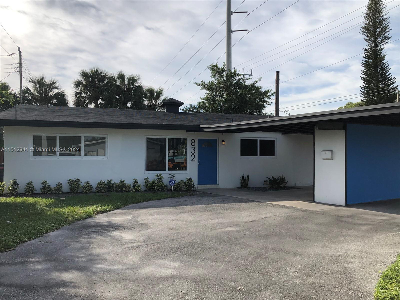 Property for Sale at 832 Nw 29th St, Wilton Manors, Broward County, Florida - Bedrooms: 4 
Bathrooms: 2  - $530,000