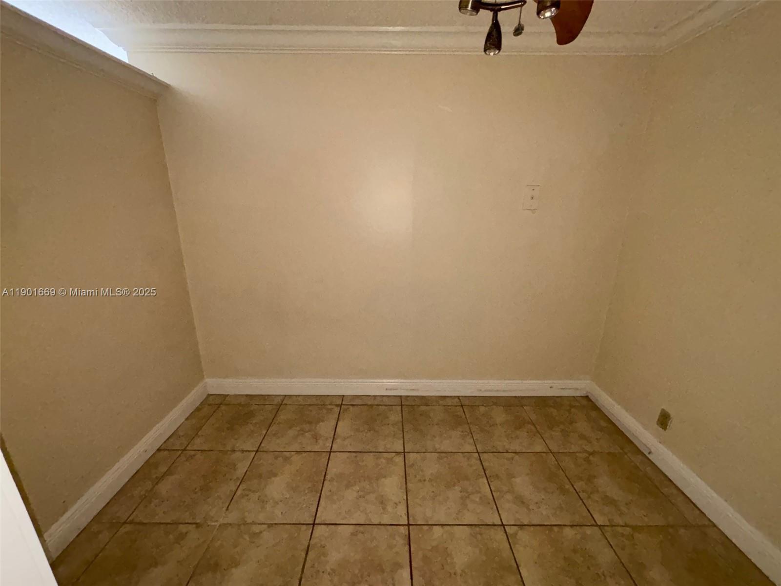 PLAZA OF AMERICAS CONDO P - Residential Lease