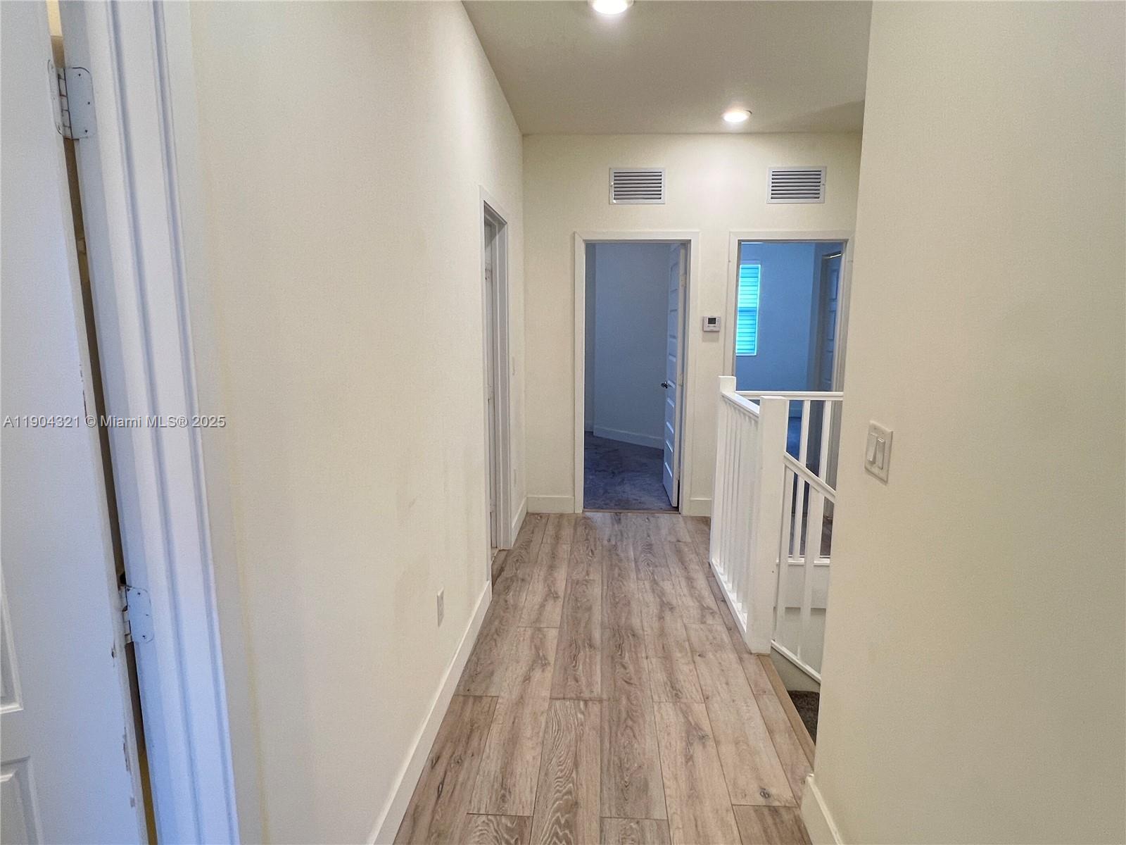 DUNNWOODY LAKE - Residential Lease