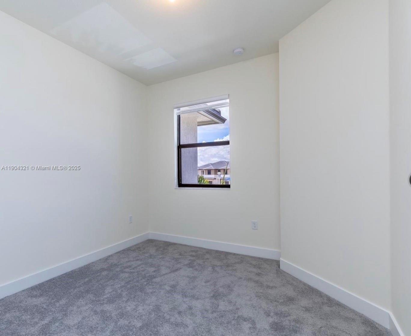 DUNNWOODY LAKE - Residential Lease