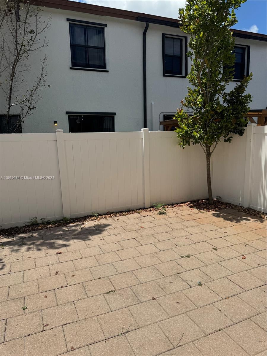 AQUABELLA SECTION ONE - Residential Lease