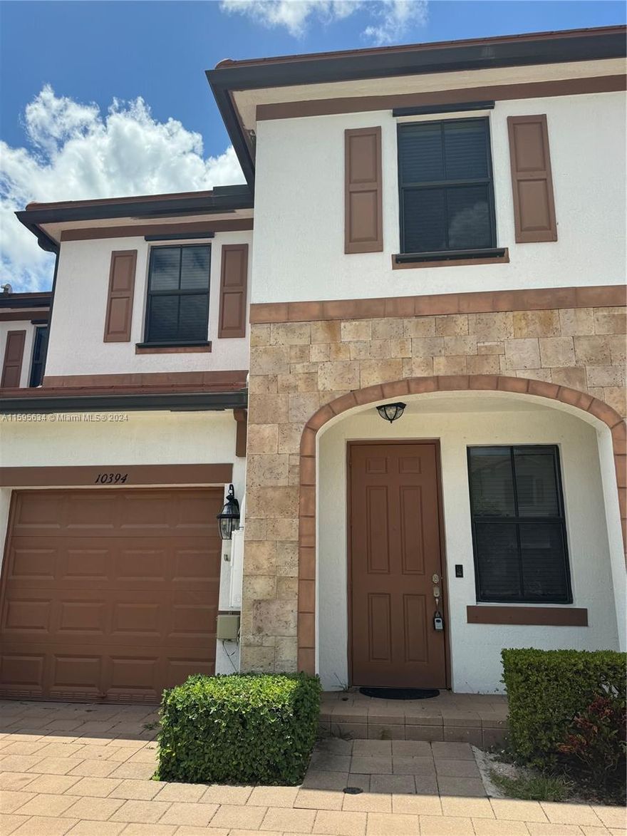Amazing 3 bedroom 3 bathrooms townhouse In the beautiful community of "Aquabella" in Hialeah. Home has a great living room separated from dining and family room, huge master bedroom with large walk-in closets, spacious open kitchen with quality wood cabinets and upgraded granite countertop, pantry and additional closets in the first floor, stainless steel appliances, have a lots spaces for storage. Tiles on the first floor and carpet on stairs and second floor. Washer and dryer in unit. Three spaces car garage. Downstairs has a full bathroom and closet. Amenities include 2 Clubhouses with pool, gym, social area and more. Community also includes kids playground and green areas to enjoy nature. As per HOA requirements, 680 of credit score is required to at least one of the applicants.