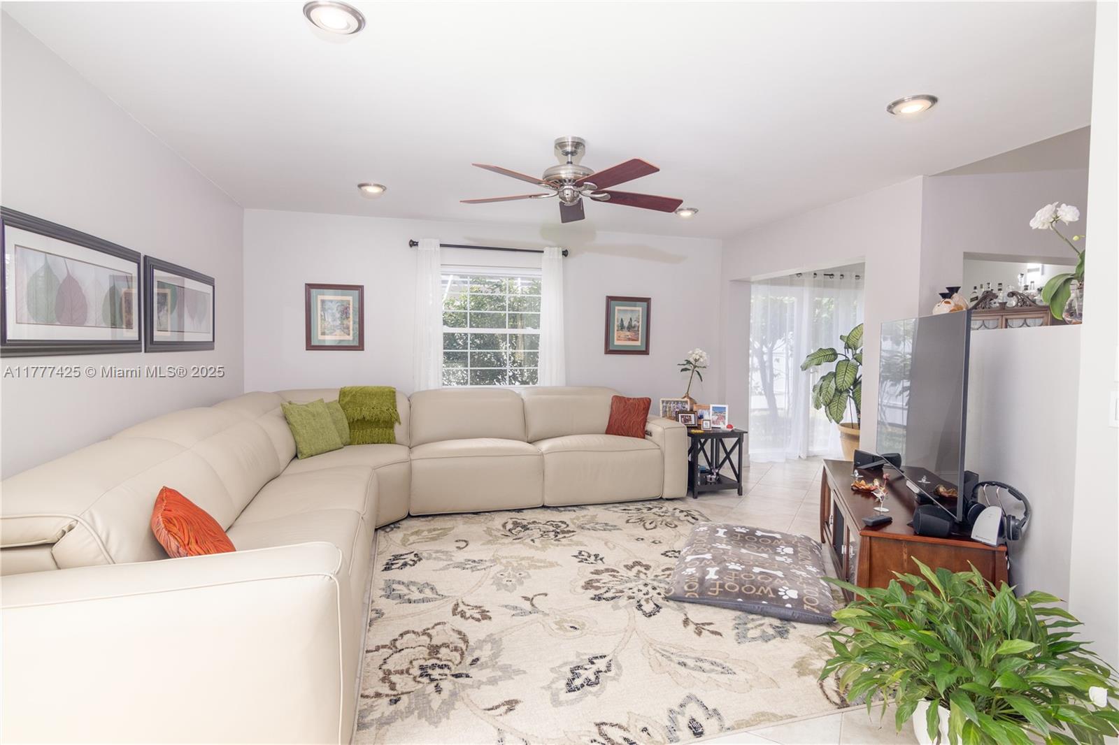 AMBER BAY - Residential