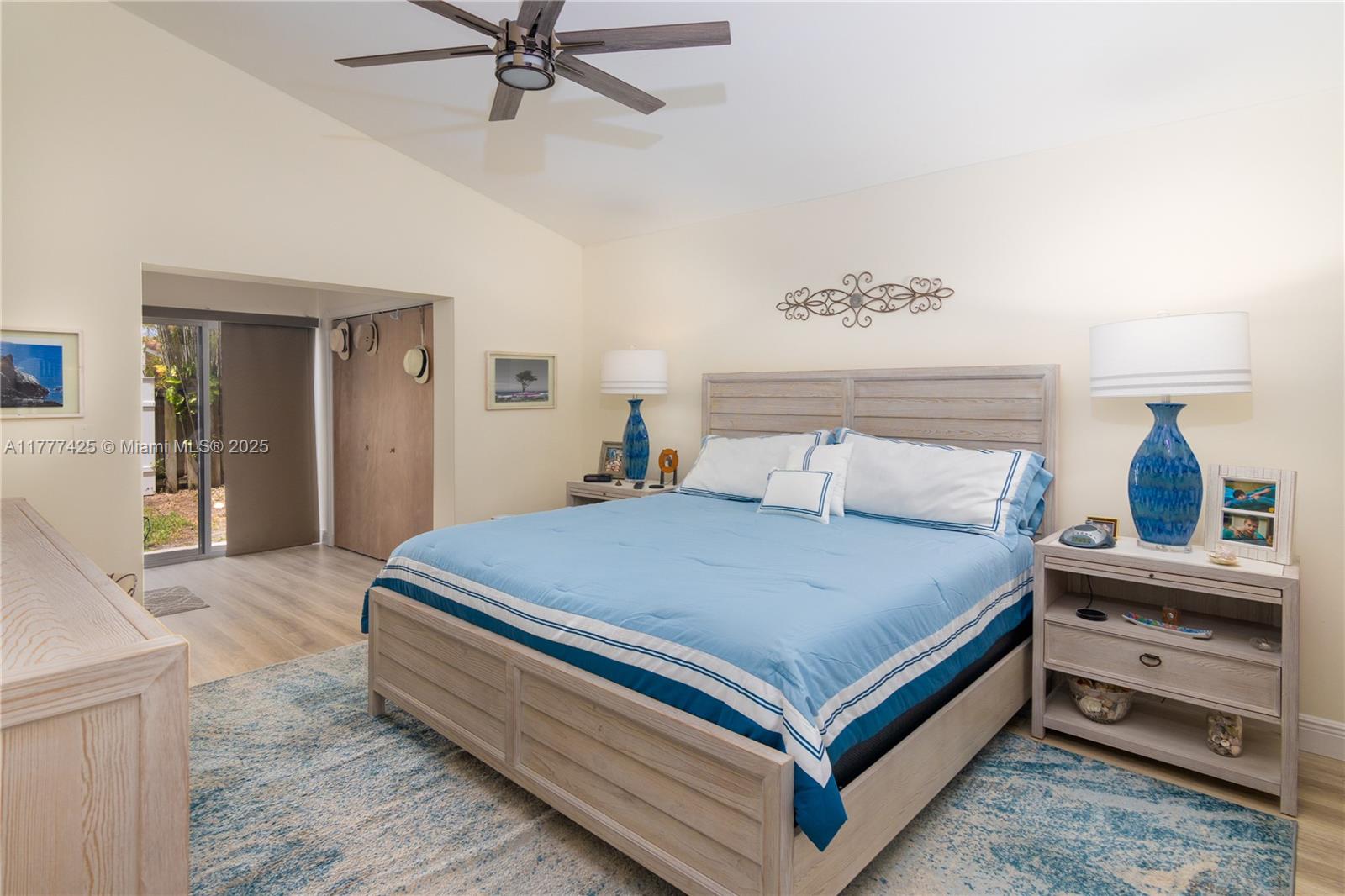 AMBER BAY - Residential