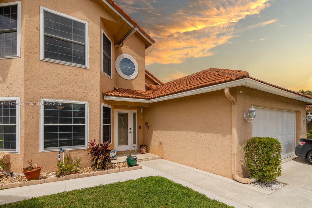 Photo of 10263 Islander Dr, Boca Raton, FL 33498 (MLS # A11777425)