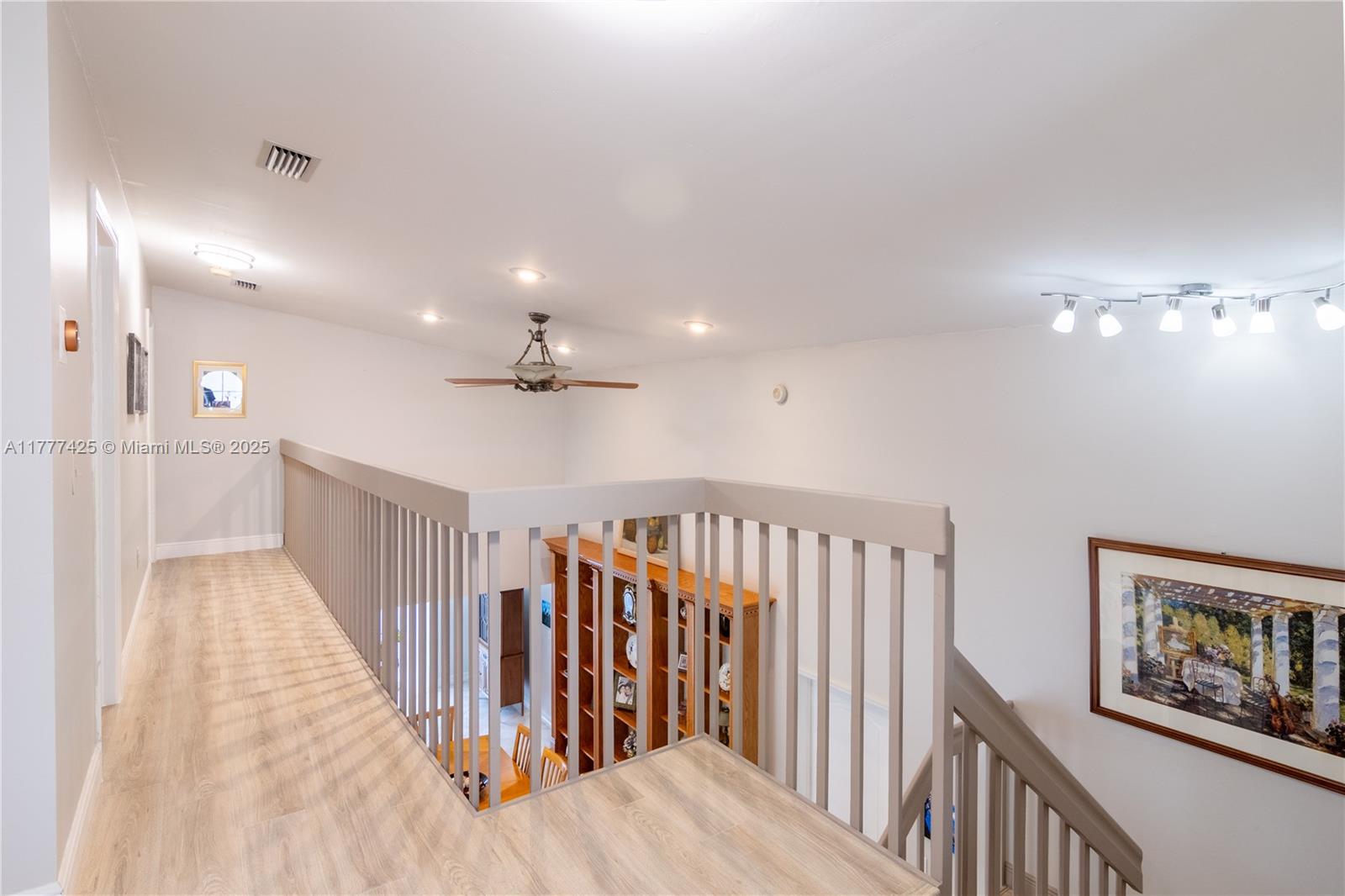 AMBER BAY - Residential
