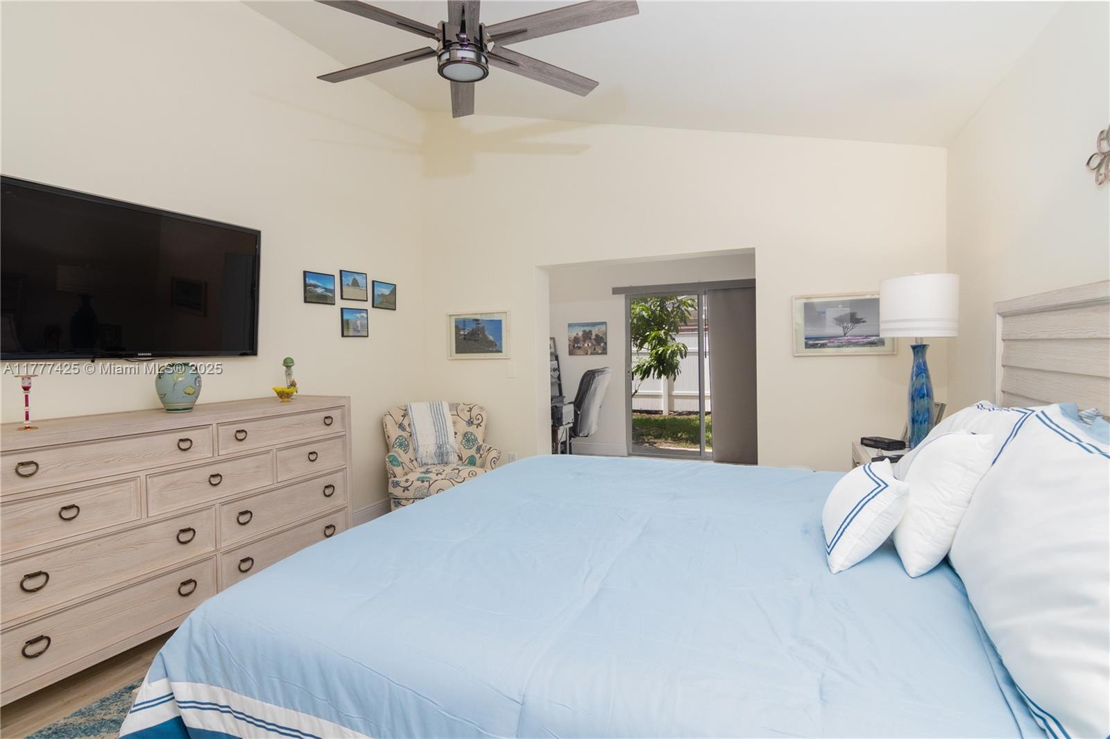 AMBER BAY - Residential