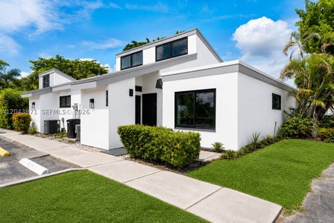 Photo of 1709 NW 72nd Ave #66, Plantation, FL 33313 (MLS # A12043971)