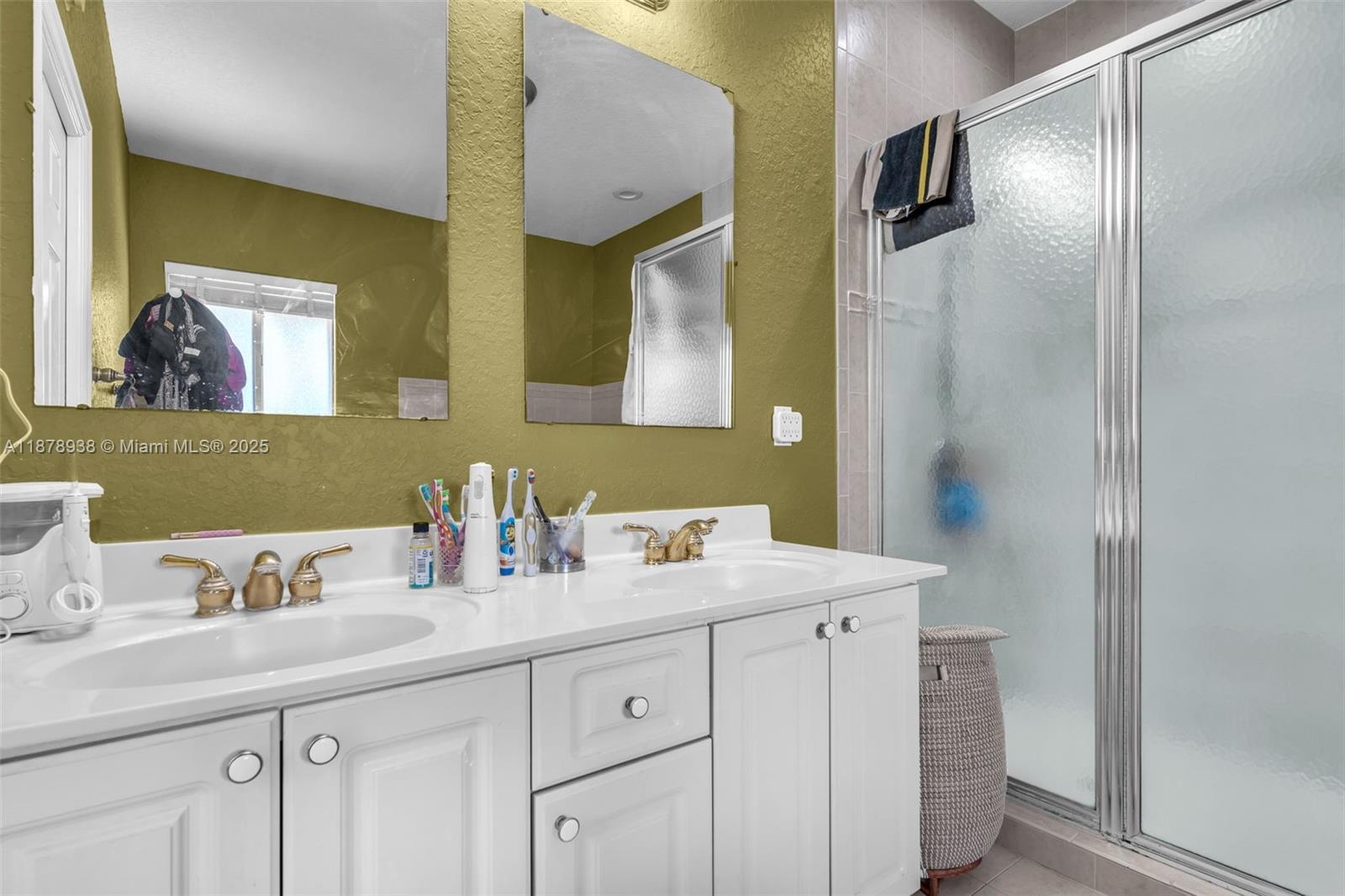 REDLANDS FOREST - Residential