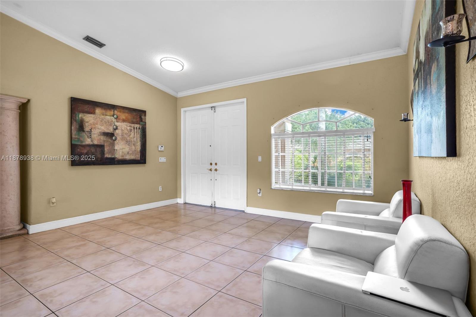 REDLANDS FOREST - Residential