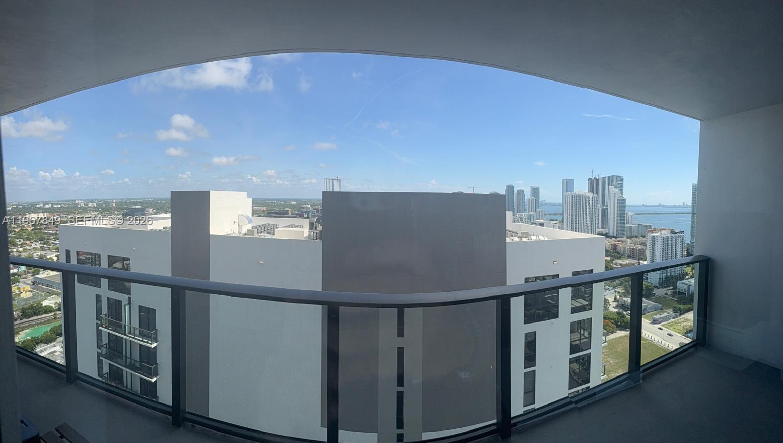 CANVAS CONDO - Residential