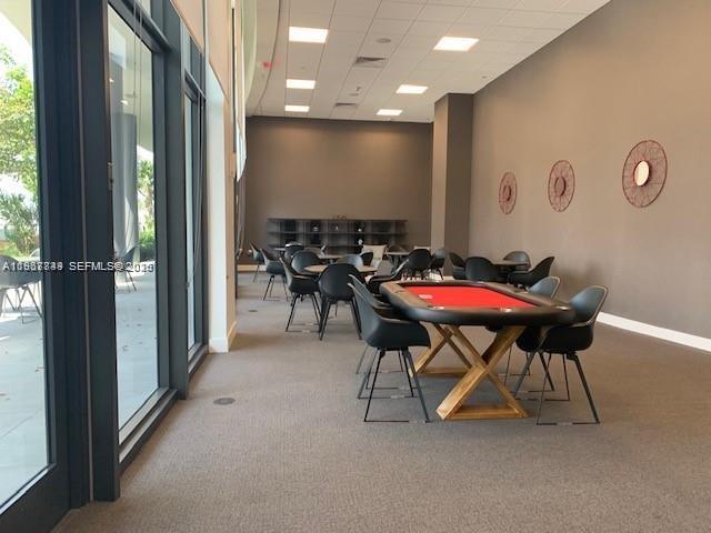 CANVAS CONDO - Residential