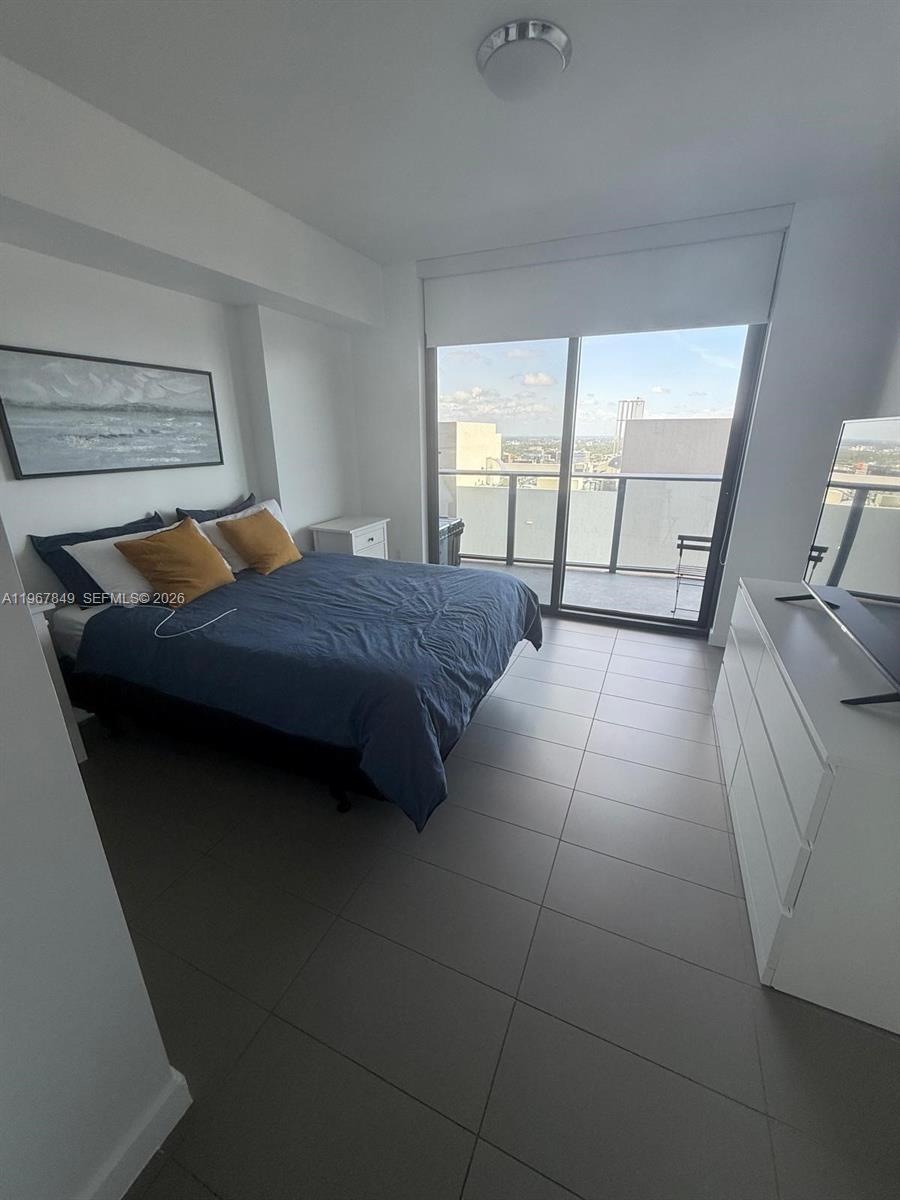 CANVAS CONDO - Residential