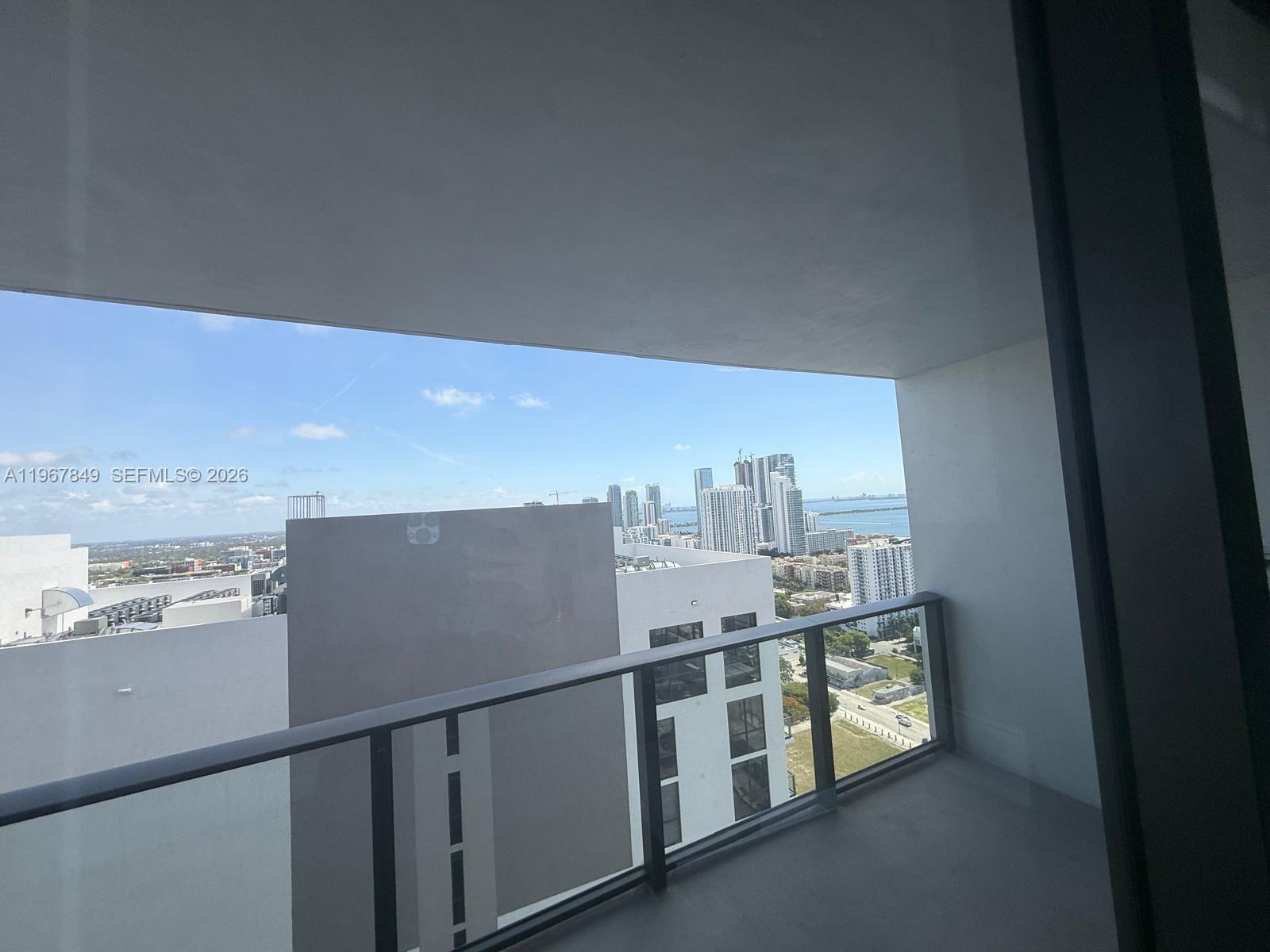 CANVAS CONDO - Residential